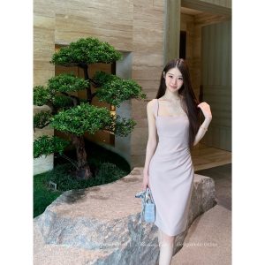 Mummy Cat 下蛋喵【蜜色温光】26新品气质抽褶弹力包臀吊带连衣裙